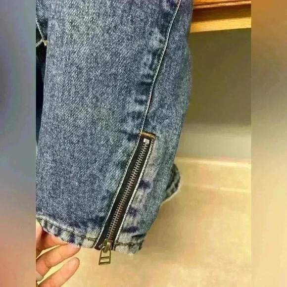 VGT Gasoline 100% cotton denim jacket size medium - Picture 4 of 7